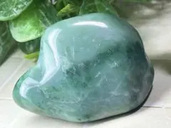 愛の御守り エメラルド タンブル 原石 - メルカリ