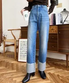 ロールアップデニムパンツ　ブルー