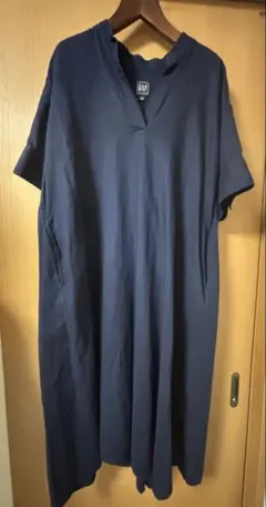 GAPロングチュニック海外サイズのXS 日本サイズでM〜Lだと思います。