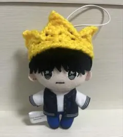 黄色　王冠　ぬい服