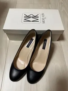MICHAEL KLEIN ミッシェルクラン ラウンドトゥ パンプスのサムネイル