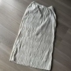 nugu⭐︎アイボリー 波うちロングスカート