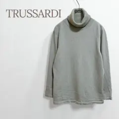 ★トラサルディ★ハイネックニット くすみグレー シンプル 合わせやすい