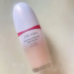 shiseido エッセンス スキングロウ ファンデーション　130