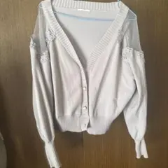 ピンクのレース付きカーディガン