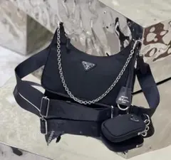 PRADA ブラック ショルダーバッグ
