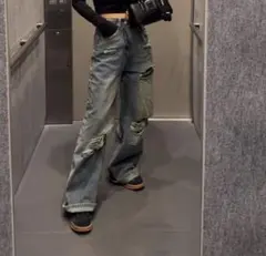 ダメージデニムパンツ　Mサイズ