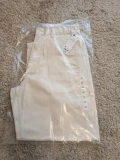Mサイズ オフホワイト色 チノバレルレッグパンツ