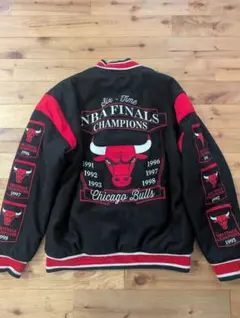 JH Design　NBA　シカゴブルズ　スタジャン　刺繍ロゴ　両面ロゴ JH DESIGN ジェイエイチデザイン シカゴ ブルズ スタジャン