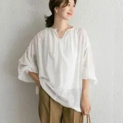 美品✨　ドアーズ❤️　白　シャドウチェックボイルブラウス　長袖ブラウスのサムネイル
