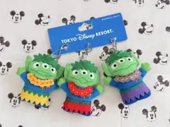 ディズニーリゾート　トイストーリー　グリーンメン　ぬいぐるみバッジ　ハワイアン