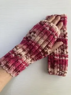 ☆オパール毛糸のハンドウォーマー•手袋です☆