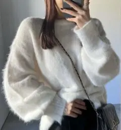 Bonjour sagan シャギーモヘアライククルーネックニット