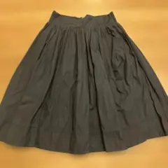 黒のフレアスカート ひざ丈 後ろファスナーのサムネイル