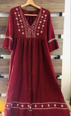 美品　刺繍入りワンピース　ロングカーディガン