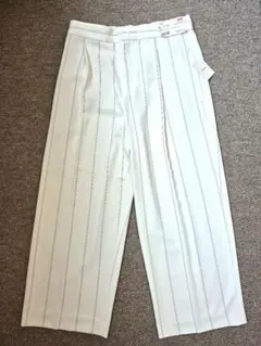 新品 UNIQLOユニクロ ドレープワイドクロップドパンツ M ホワイト