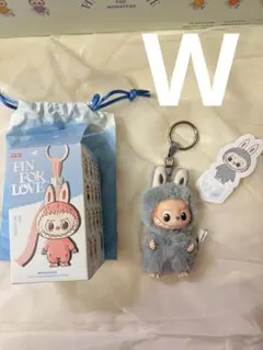 LABUBU イニシャルラブブ　W PINFORLOVE 正規品
