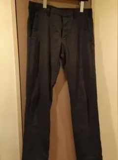 UNIQLO 黒 スラックス ウエスト79cm