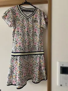 FILA 花柄 テニスウェア Vネック　Lサイズ