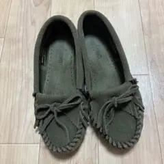 MINNETONKA モカシン オリーブ　サイズ6
