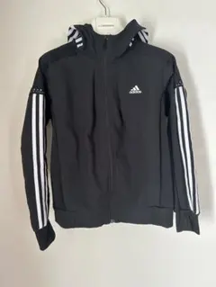 adidas フード付きトレーニングウェア 黒