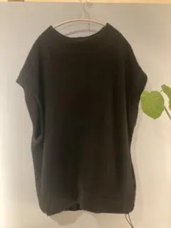 2025年最新】オアーノ ニットベストの人気アイテム - メルカリ