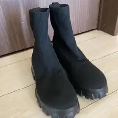 ブラックニットミドルカットブーツ