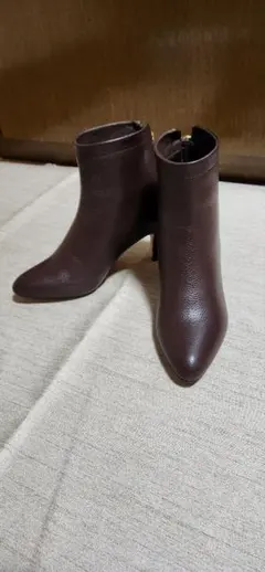 crie confortoバックZIPフェイクレザーショートブーツダークブラウン