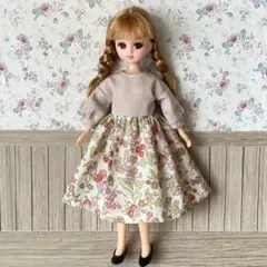 リカちゃん　マイメロディーのワンピース