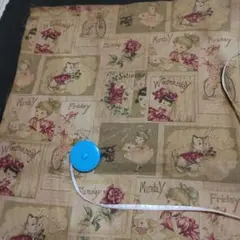 a217ワンコインセール！綿プリント柿渋染めハギレ