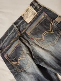 送料込み★EDWINブルートリップ　お洒落なダメージデニム日本製　size32のサムネイル