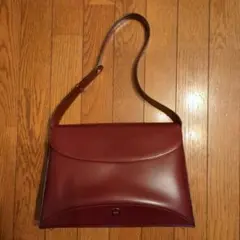 AIGNER ショルダーバッグ　ワインレッド