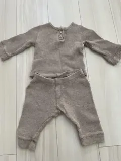 H&M セットアップ パジャマ 6～9months