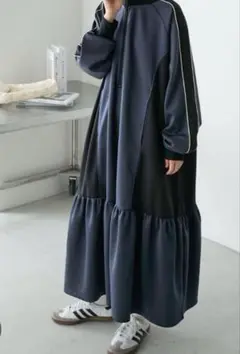 新品未使用. forksy. ハーフジップライン配色トラックジャージワンピース
