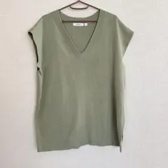 Vネックベスト niko and…