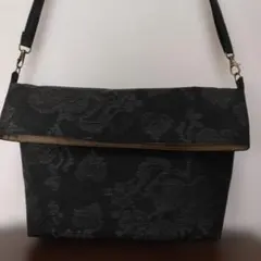 大島紬リメイク、:2wayタイプ黒の花柄ショルダーバッグ