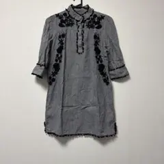 花柄刺繍付きチェック柄ワンピース