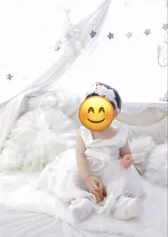 ホワイト レース付きベビードレス　お祝いセレモニーお食い初めハーフバースデー