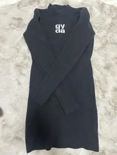 GYDA タートルネック ブラックミニワンピース