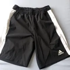 adidas ハーフパンツ 150cm 黒