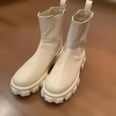 Chico サイドゴアブーツ 厚底 ホワイトのサムネイル