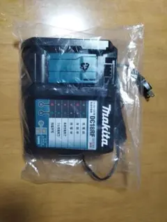 未使用 マキタ 14.4V-18V用急速充電器 DC18RFのサムネイル