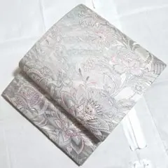 A5◆着物くつろぎ 唐草唐花 銀糸 パステル 白 六通 正絹 フォーマルな袋帯のサムネイル