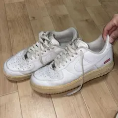 Nike Air Force 1 Supremeコラボ ホワイトのサムネイル