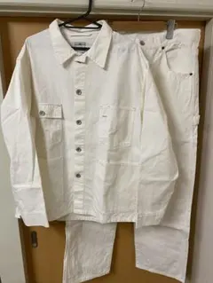 Item thumbnail for item d96bd796-64d8-42a2-a412-0ac71a55984e