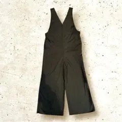 vネックサロペット