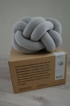 Knot Cushion ホワイト/グレー