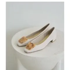 ルタロン 2.5cm スクエアクリアモチーフフラット パンプス