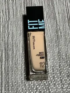 Maybelline Fit Me リキッドファンデーション 112