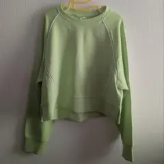 ライトグリーン ラグランスリーブ トレーナー 9-10歳